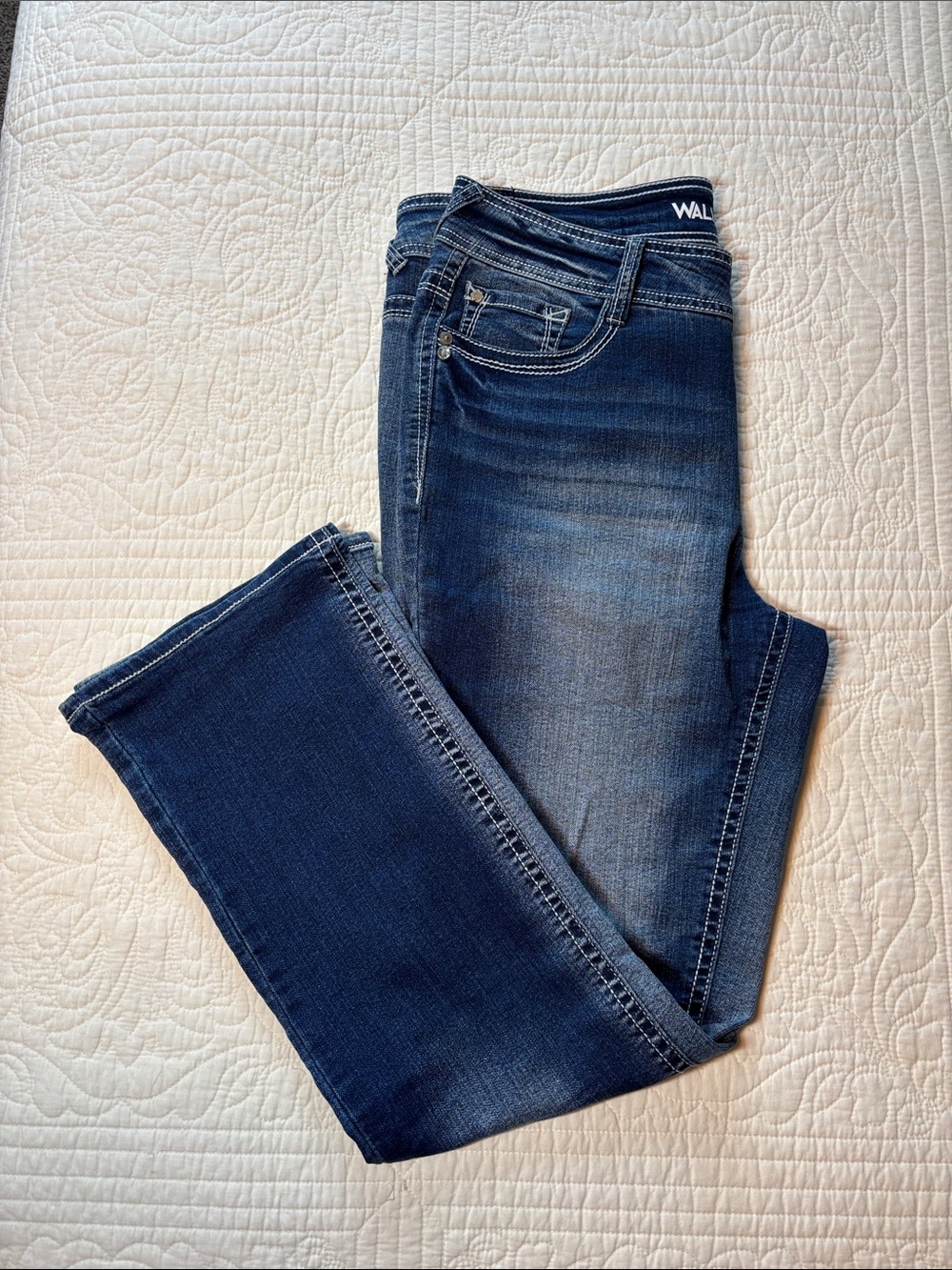 Wallflower Women's Indigo Bootcut Stretch Jeans